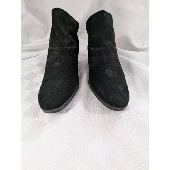 AEROSOLES! BLACK GENUINE SUEDE LEATHER, STUDDED BOOTS! SZ 6.5M - Picture 5 of 10